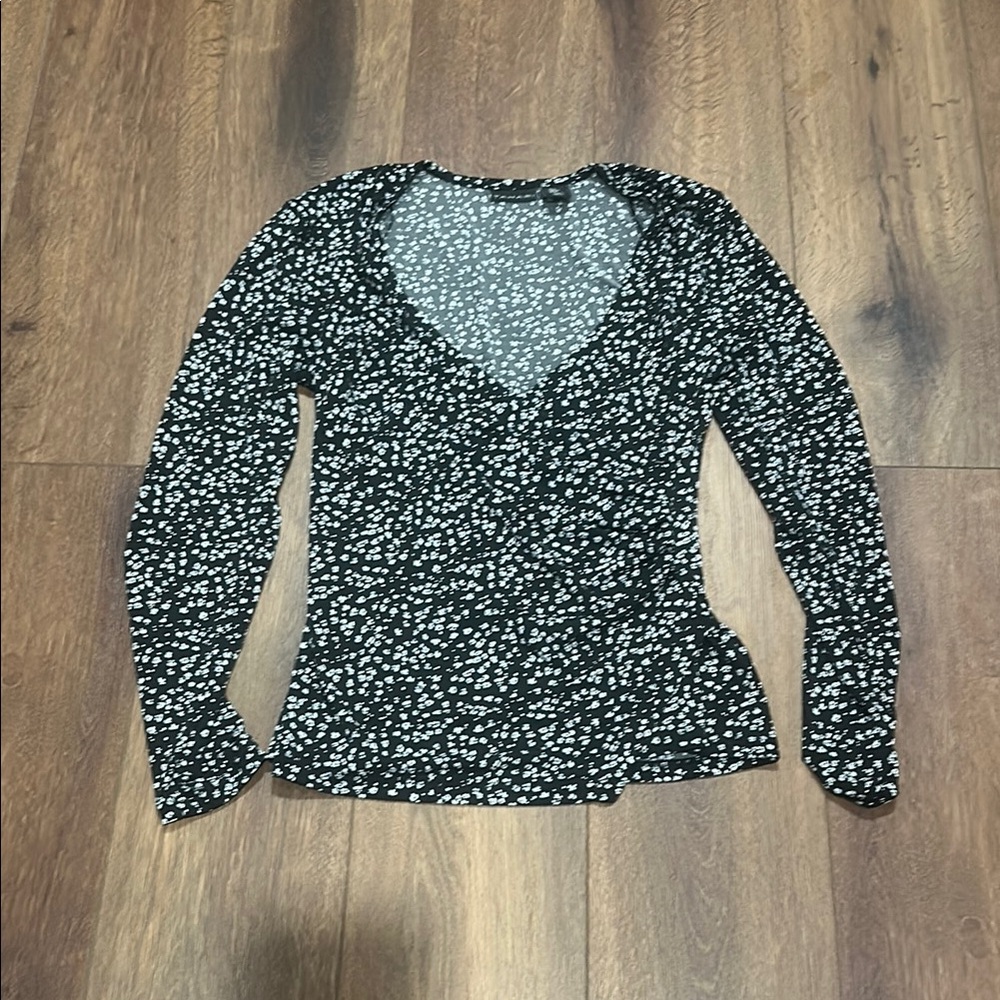 Tahari Black and White Floral Women's Top